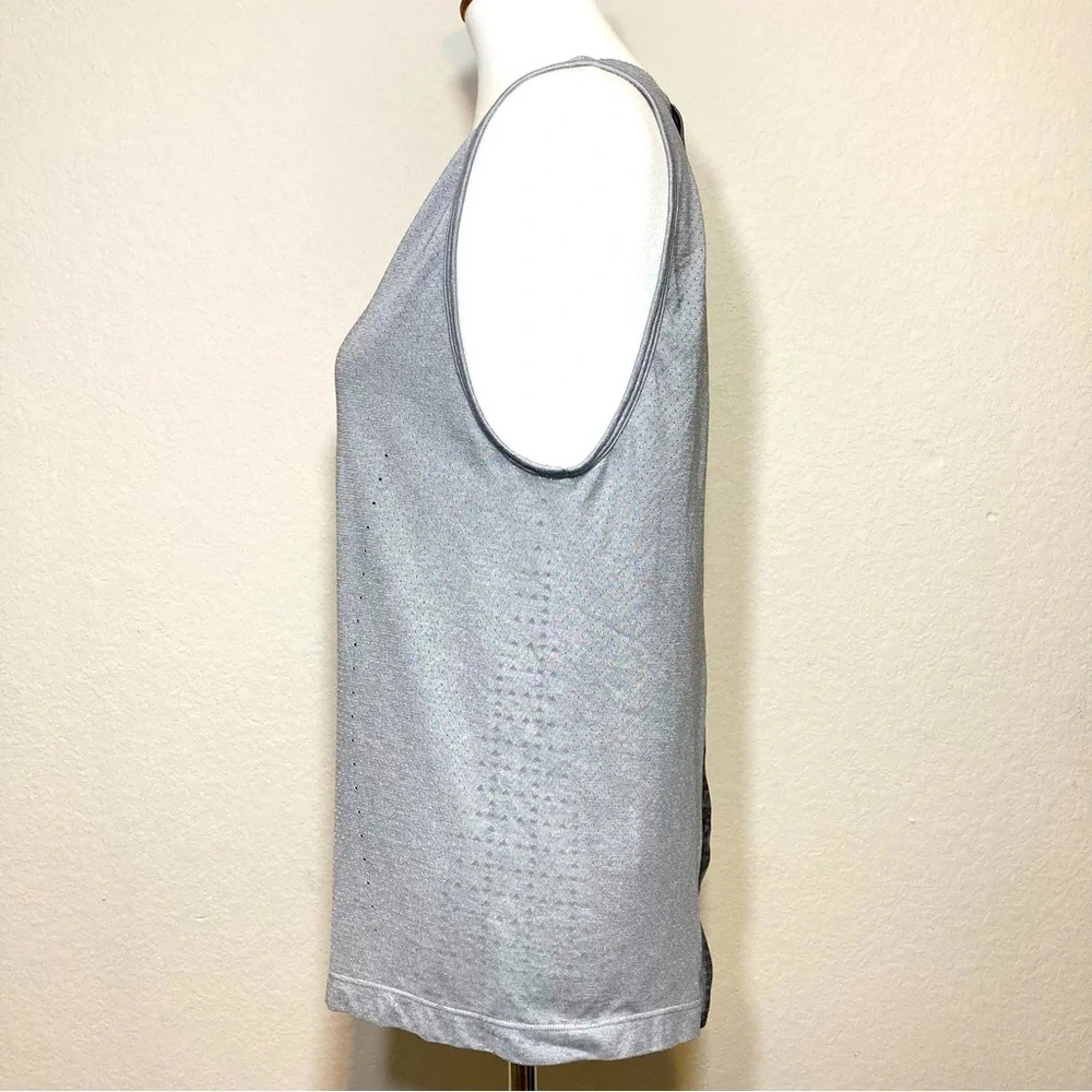 GYMSHARK Silver Gray Athletic Work Out Tank Top with Cross Over Back Size Small - Picture 4 of 10